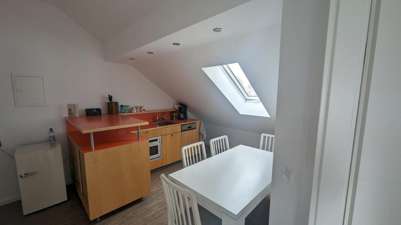 Helle Wohnung Mit Zwei Schlafzimmern Eching  Exteriér fotografie