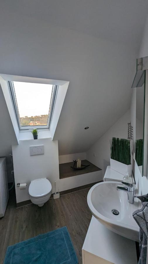 Helle Wohnung Mit Zwei Schlafzimmern Eching  Exteriér fotografie