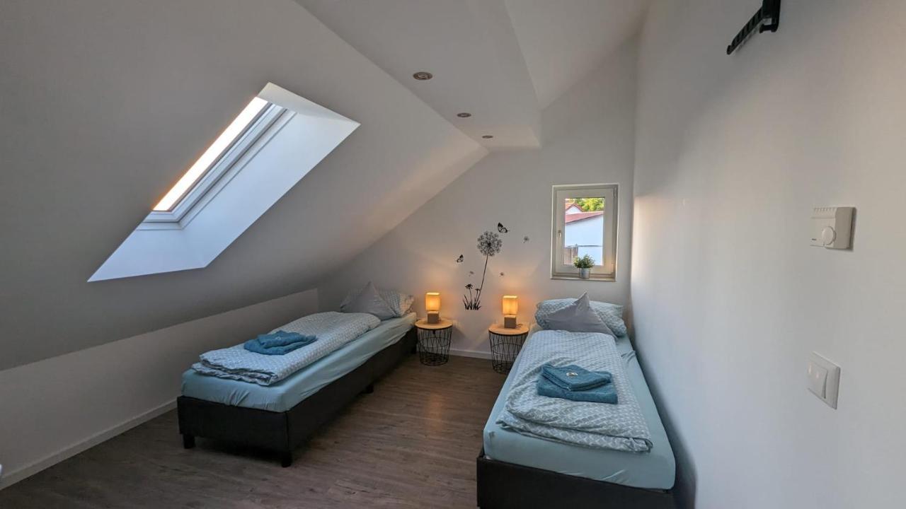 Helle Wohnung Mit Zwei Schlafzimmern Eching  Exteriér fotografie