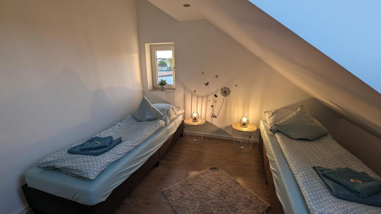 Helle Wohnung Mit Zwei Schlafzimmern Eching  Exteriér fotografie